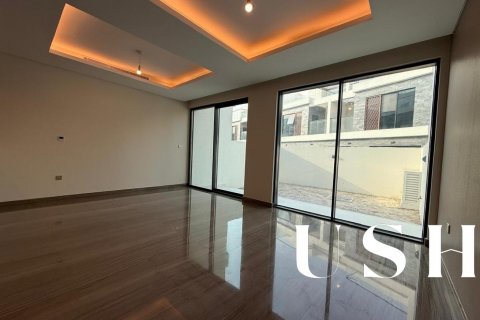 Shtëpi në qytet në DAMAC Hills (Akoya by DAMAC), Dubai, Emiratet e Bashkuara Arabe 3 dhoma gjumi, 179 m2. № 621018 - Foto 23
