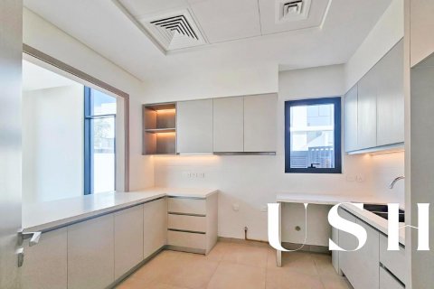 טאונהאוס להשכרה ב Al Furjan, Dubai, איחוד האמירויות  4 חדרי שינה, 358 מ"ר, מספר 621025 - תמונה 2