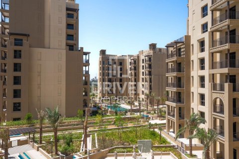 Διαμέρισμα σε Umm Suqeim, Dubai, ΗΑΕ 3 υπνοδωμάτια, 172 τ.μ. Αρ. 602227 - φωτογραφία 1