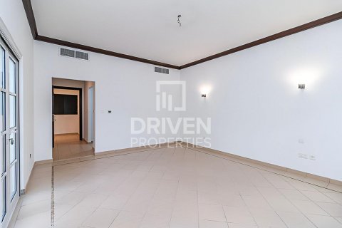 Villa in The Villa, Dubai, UAE 4 bedrooms, 646 sq.m. № 602224 - photo 5