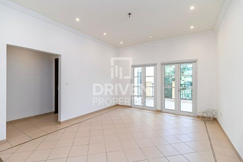 Villa in The Villa, Dubai, UAE 4 bedrooms, 646 sq.m. № 602224 - photo 4