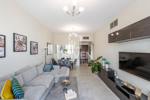 Apartament na sprzedaż w Dubai Land, Dubai, ZEA 2 sypialnie, 122 mkw., nr 654230 - zdjęcie 1