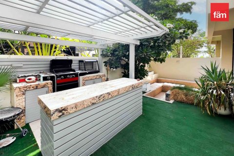 Dubai, BAE’de satılık вилла 4 yatak odası, 392.4 m&sup2; No 621826 - fotoğraf 22