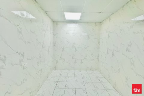 Office in Deira, Dubai, UAE 210.8 sq.m. № 647831 - photo 8