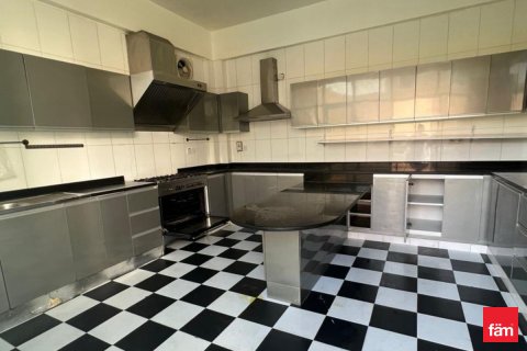 Vilă de închiriat în Mirdif, Dubai, EAU 5 dormitoare, 1393.5 mp.  №647827 - poză 13