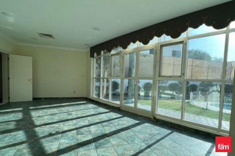Vilă de închiriat în Mirdif, Dubai, EAU 5 dormitoare, 1393.5 mp.  №647827 - poză 12