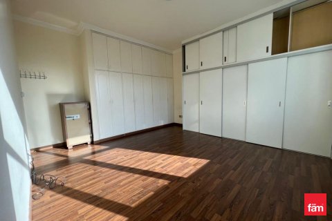 Vilă de închiriat în Mirdif, Dubai, EAU 5 dormitoare, 1393.5 mp.  №647827 - poză 6