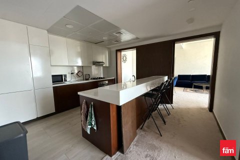 Lägenhet till försäljning i Dubai, UAE 2 sovrum, 136.1 kvm Nr. 647826 - fotografi 16