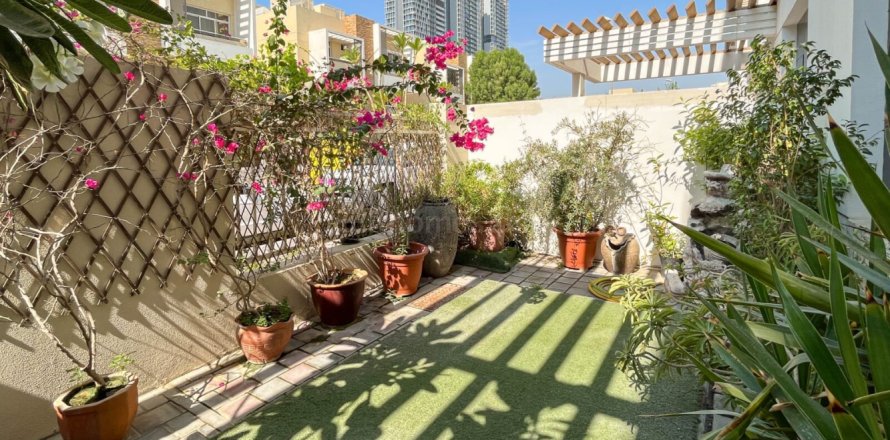 Vila u gradu Jumeirah Village Circle, Dubai, UAE 4 spavaće sobe, 169 m2 Br. 722547
