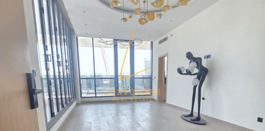 Apartment in Jumeirah Village Circle, Dubai, UAE 3 bedrooms, 221 sq.m. № 705551