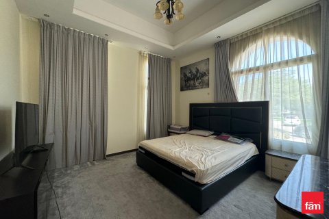 Üürile anda villa asukohaga Dubai, AÜE: 5 magamistoaga, 570.3 m² Nr 702757 - pilt 7
