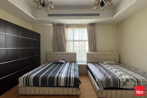 Üürile anda villa asukohaga Dubai, AÜE: 5 magamistoaga, 570.3 m² Nr 702757 - pilt 10