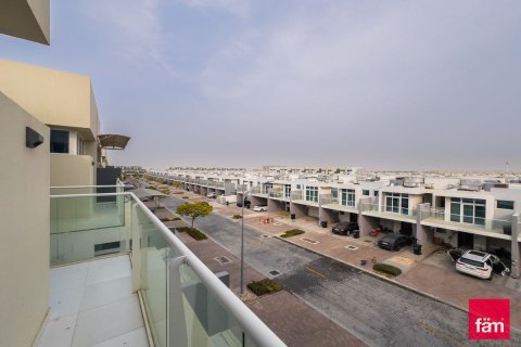 Kuća u nizu u Dubai, UAE 5 spavaćih soba, 112.2 m2 Br. 702756 - fotografija 8