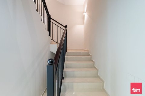 Kuća u nizu u Dubai, UAE 5 spavaćih soba, 112.2 m2 Br. 702756 - fotografija 9