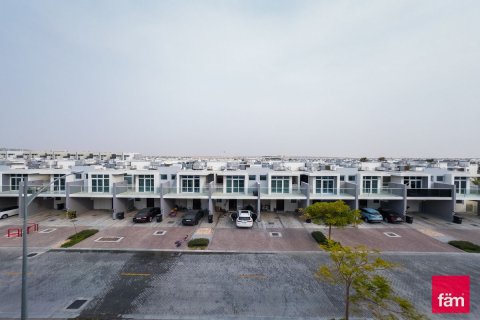 Kuća u nizu u Dubai, UAE 5 spavaćih soba, 112.2 m2 Br. 702756 - fotografija 16