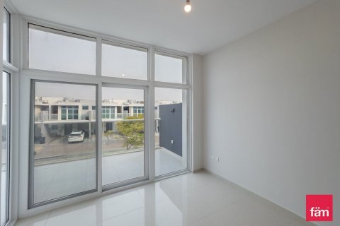 Kuća u nizu u Dubai, UAE 5 spavaćih soba, 112.2 m2 Br. 702756 - fotografija 4