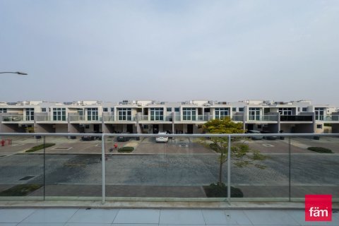 Kuća u nizu u Dubai, UAE 5 spavaćih soba, 112.2 m2 Br. 702756 - fotografija 15