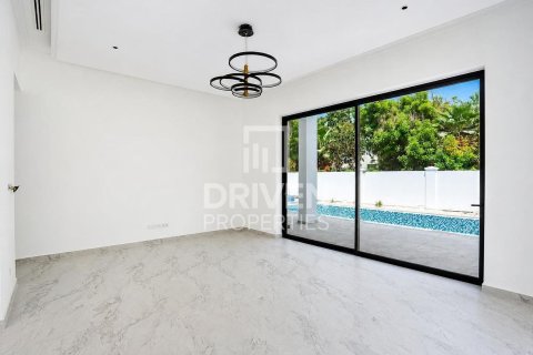 Vila u Al Barari, Dubai, UAE 6 spavaćih soba, 1902.84 m2 Br. 755746 - fotografija 8
