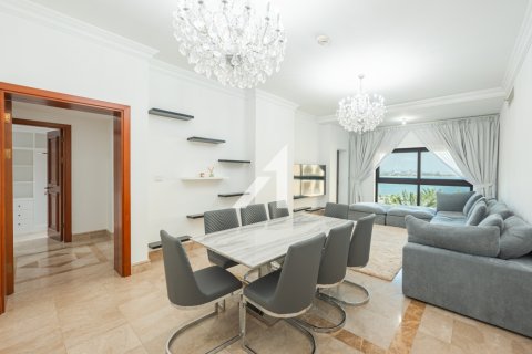 Apartamento en Palm Jumeirah, Dubai, EAU 2 dormitorios, 160 m² № 700712