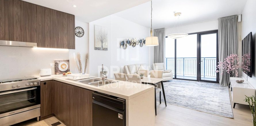 Apartman u Jumeirah, Dubai, UAE 112.04 m2, 2 spavaćih soba Br. 768229