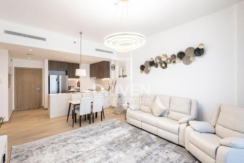Apartman u Jumeirah, Dubai, UAE 2 spavaćih soba, 112.04 m2 Br. 768229 - fotografija 2