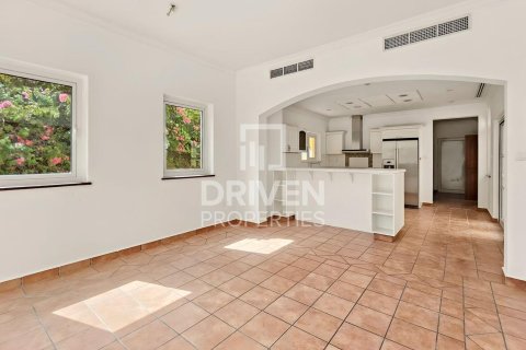 ویلا برای اجاره در The Villa، Dubai، امارات متحده عربی 5 خوابه ، 1000.94 متر مربع ، شماره 768227 - تصویر 19