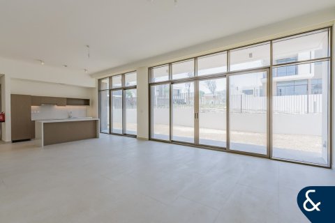 Villa para arrendamento em Al Furjan, Dubai, EAU 4 quartos, 428 m2 № 667931 - foto 2