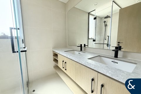 Villa in Dubai Land, Dubai, UAE 3 bedrooms, 185 sq.m. № 667933 - photo 6