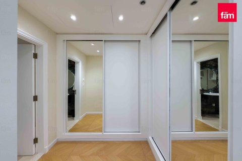 Apartmen di Dubai Marina, UAE 1 bilik tidur, 74.4 meter persegi № 703742 - foto 16