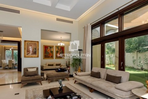 Vila v Al Barari, Dubai, SAE 6 ložnice, 1181 m² Č.: 592515 - fotografie 20