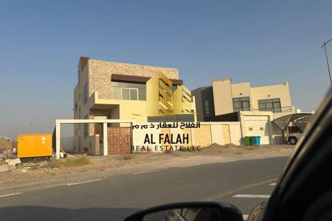 Tokë në Tilal City, Sharjah, Emiratet e Bashkuara Arabe 288 m2. № 603792 - Foto 17