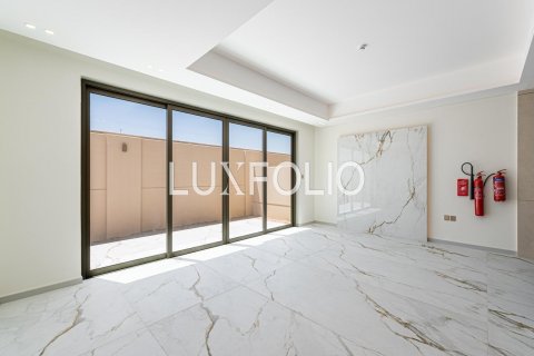 Townhouse in Jumeirah Golf Estates, Dubai, UAE 3 bedrooms, 279 sq.m. № 627497 - photo 14