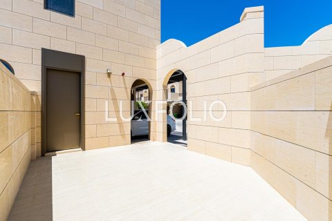 Townhouse in Jumeirah Golf Estates, Dubai, UAE 3 bedrooms, 279 sq.m. № 627497 - photo 20