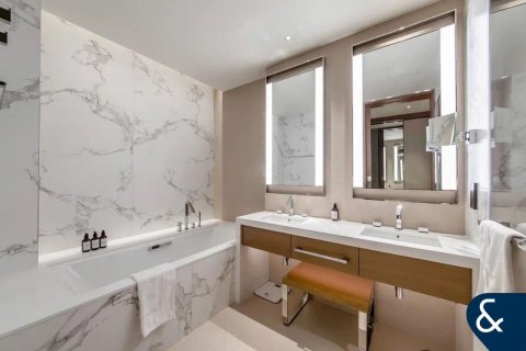 Apartman u gradu Downtown Dubai (Downtown Burj Dubai), UAE 3 spavaće sobe, 145 m2 Br. 666685 - Slika 18