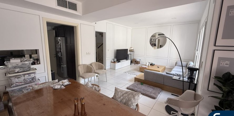 Villa asukohaga The Springs, Dubai, AÜE: 3 magamistoaga, 290 m² Nr 666684