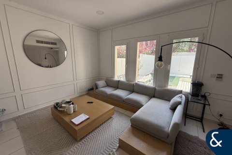 Müüa villa asukohaga The Springs, Dubai, AÜE: 3 magamistoaga, 290 m² Nr 666684 - pilt 4