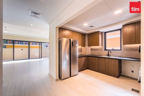 Townhouse sa Dubai, UAE 5 silid-tulugan, 219.6 sq.m. № 753248 - larawan 2
