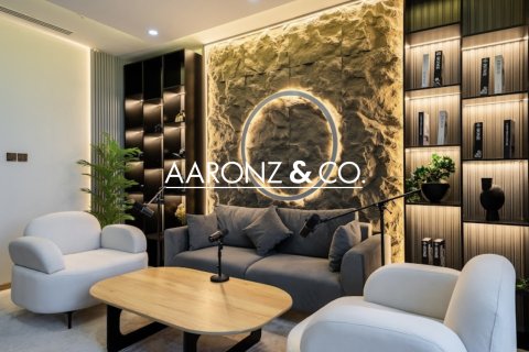 Office in Downtown Dubai (Downtown Burj Dubai), UAE 313 sq.m. № 688168 - photo 12