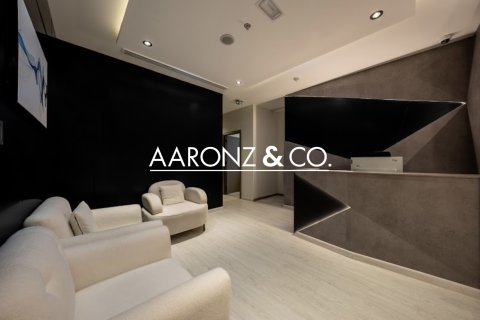 Office in Downtown Dubai (Downtown Burj Dubai), UAE 313 sq.m. № 688168 - photo 6