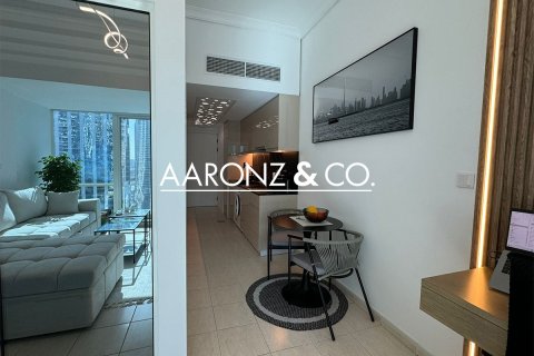 Apartamento en venta en Jumeirah Lake Towers, Dubai, EAU 1 habitación, 48 m2 № 688172 - foto 5