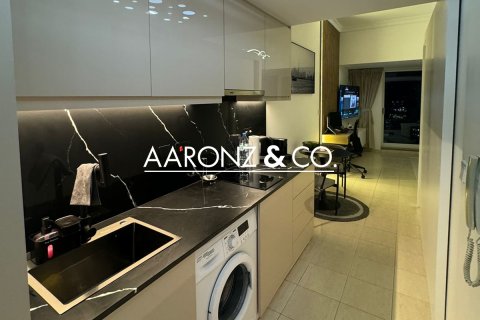 Apartamento en venta en Jumeirah Lake Towers, Dubai, EAU 1 habitación, 48 m2 № 688172 - foto 8