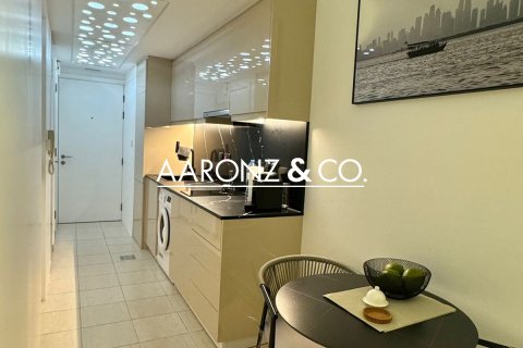 Apartamento en venta en Jumeirah Lake Towers, Dubai, EAU 1 habitación, 48 m2 № 688172 - foto 9
