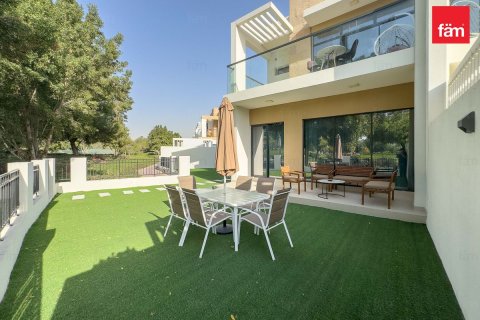 Villa sa Dubai, UAE 4 silid-tulugan, 349.2 sq.m. № 691463 - larawan 4