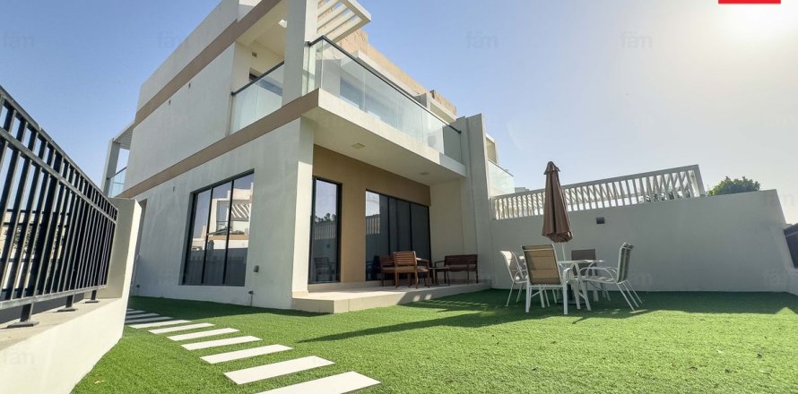 Villa sa Dubai, UAE 4 silid-tulugan, 349.2 sq.m. № 691463