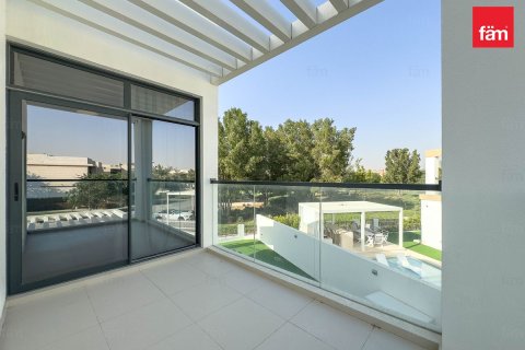 Villa sa Dubai, UAE 4 silid-tulugan, 349.2 sq.m. № 691463 - larawan 23