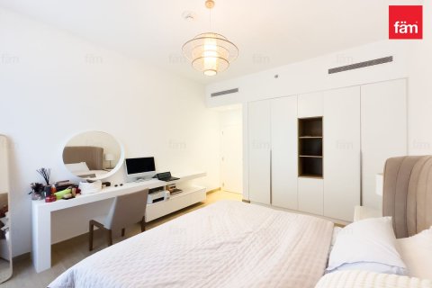 Apartament na sprzedaż w Dubai, ZEA 1 sypialnia, 98.8 mkw., nr 691465 - zdjęcie 8