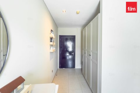 Dubai, BAE’de satılık sıra ev 2 yatak odası, 180 m² No 691466 - fotoğraf 19