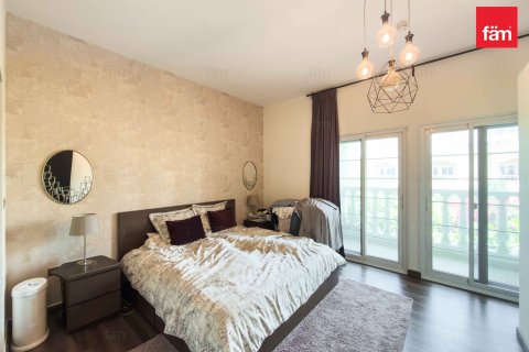 Dubai, BAE’de satılık sıra ev 2 yatak odası, 180 m² No 691466 - fotoğraf 11