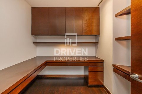 Apartment in Downtown Dubai (Downtown Burj Dubai), UAE 2 bedrooms, 152.36 sq.m. № 767445 - photo 11