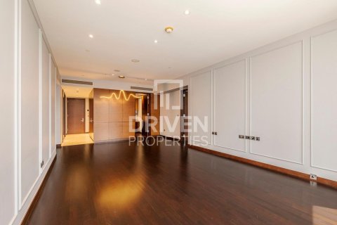 Apartment in Downtown Dubai (Downtown Burj Dubai), UAE 2 bedrooms, 152.36 sq.m. № 767445 - photo 1